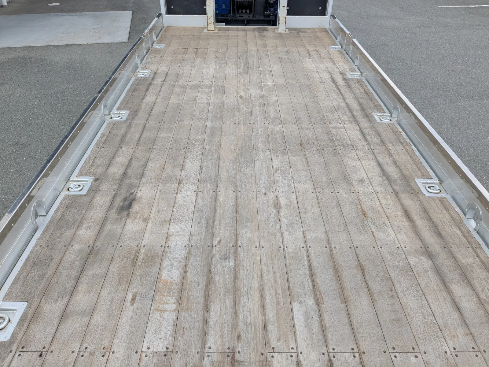 vehicle_image_202607031016202zkpTQw8j2.webp