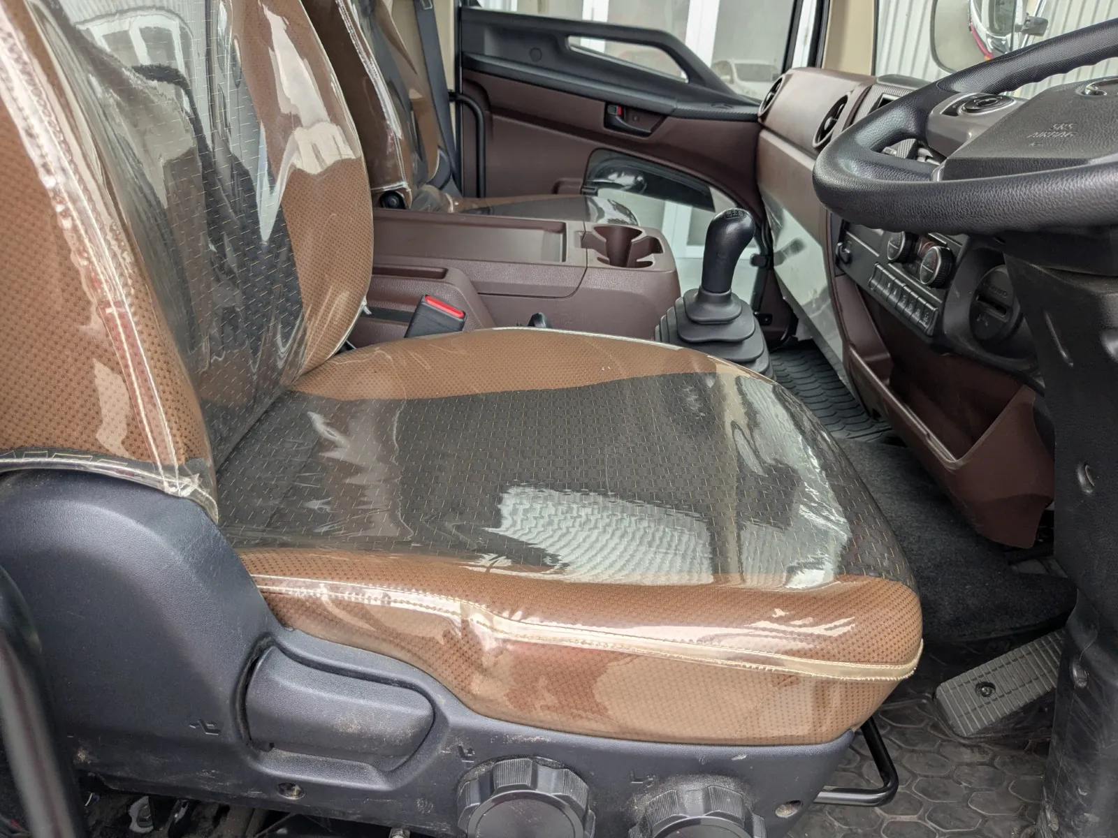 vehicle_image_202607031016279OPoW9cEFB.webp
