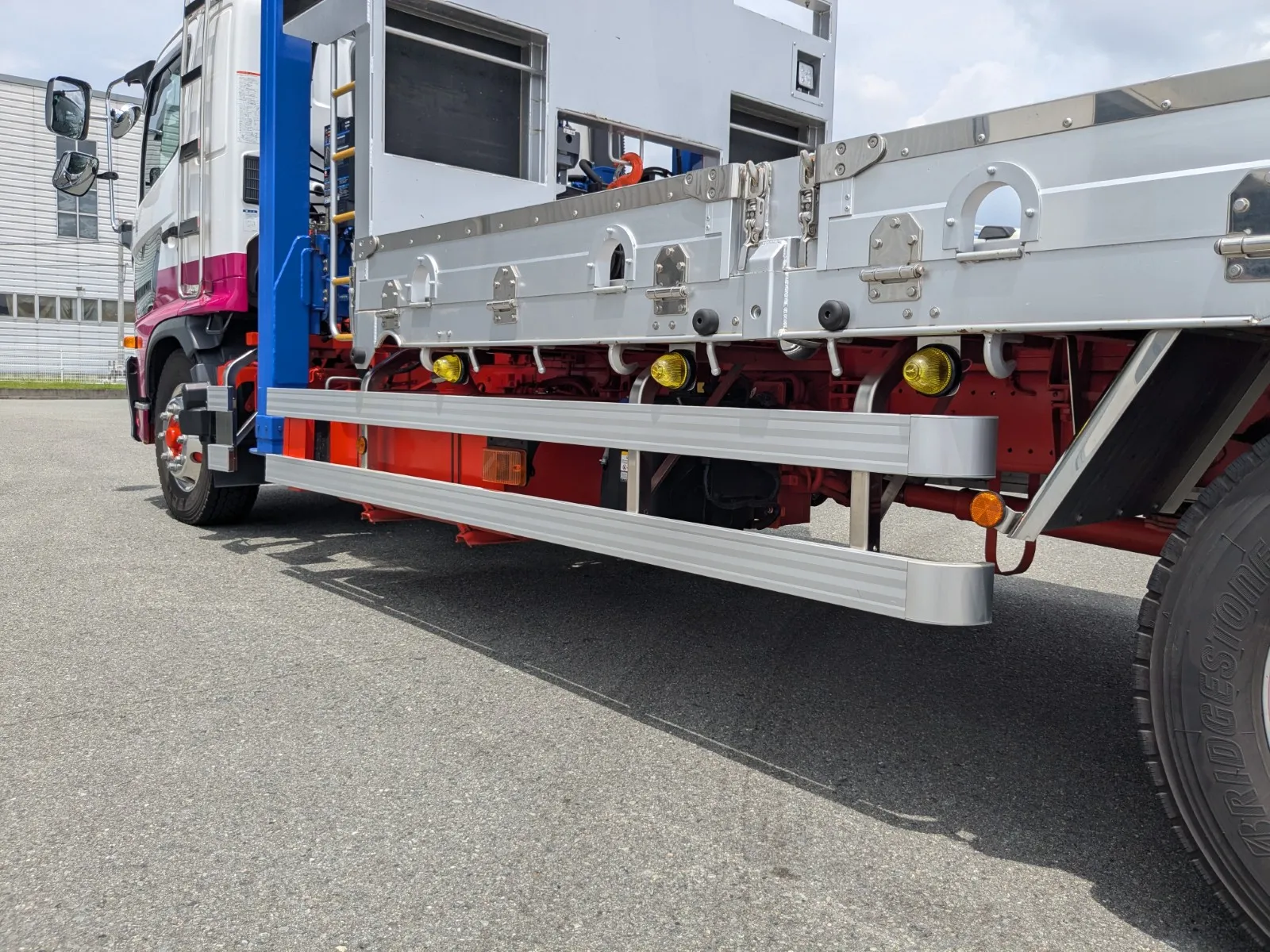 vehicle_image_20260704133529JdKjigXoOa.webp