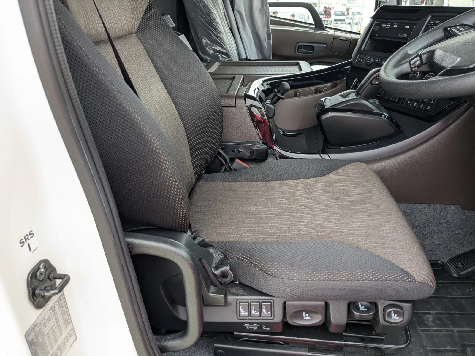 vehicle_image_20260704131807cVLKMALYaX.webp