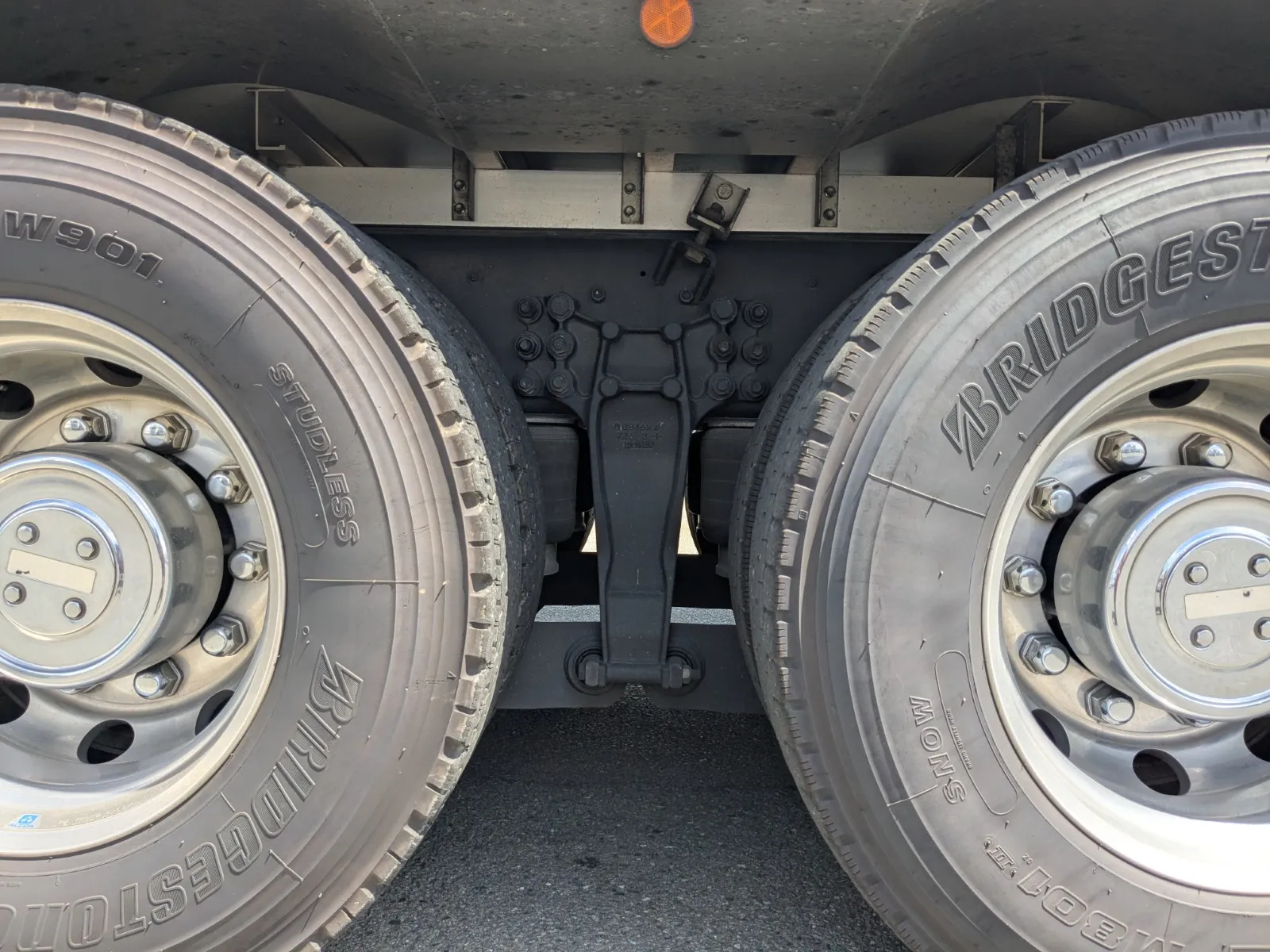 vehicle_image_20260730094758D0cyCiKRDc.webp
