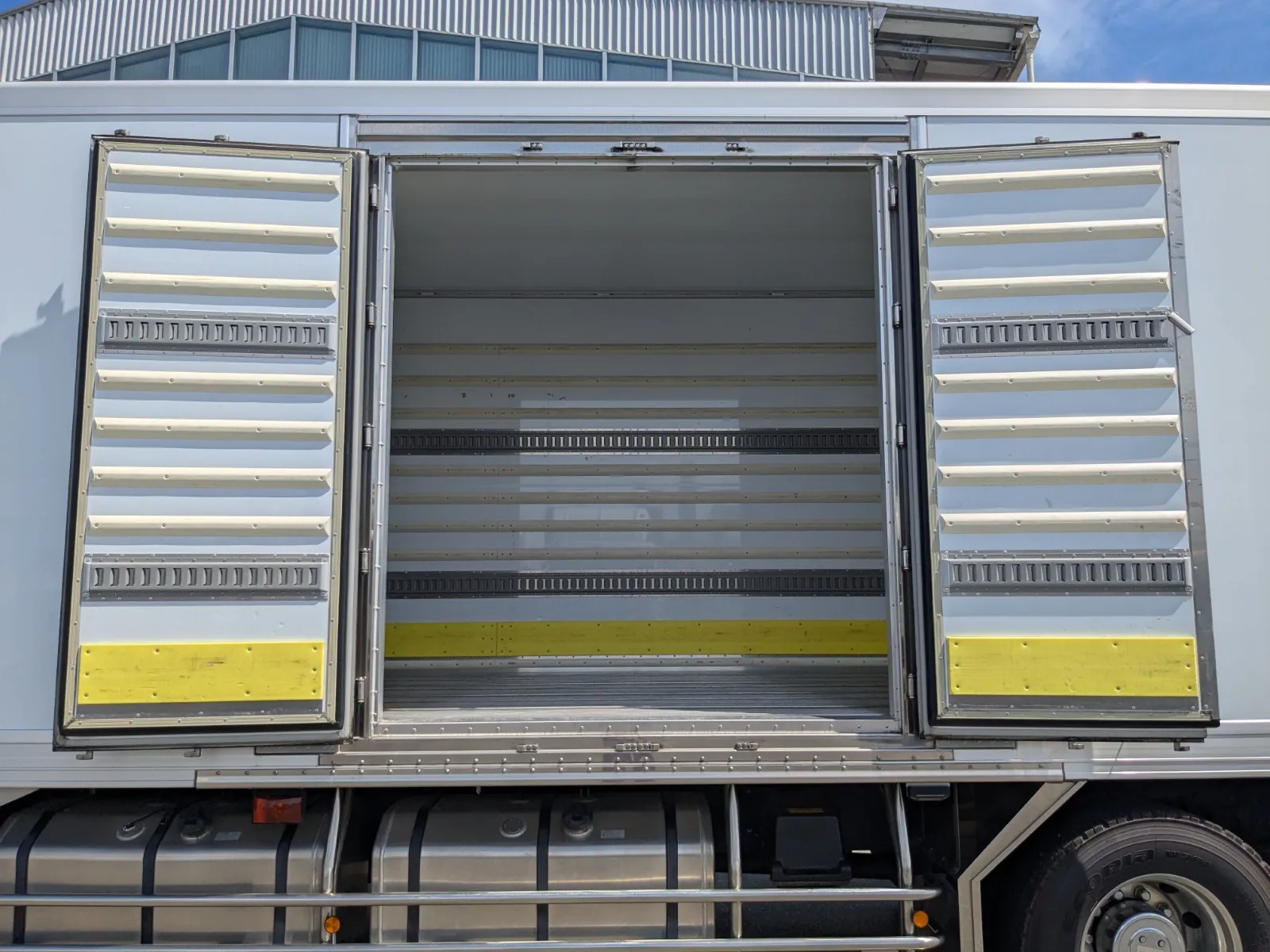 vehicle_image_20260730094759v0oecYrZ8n.webp