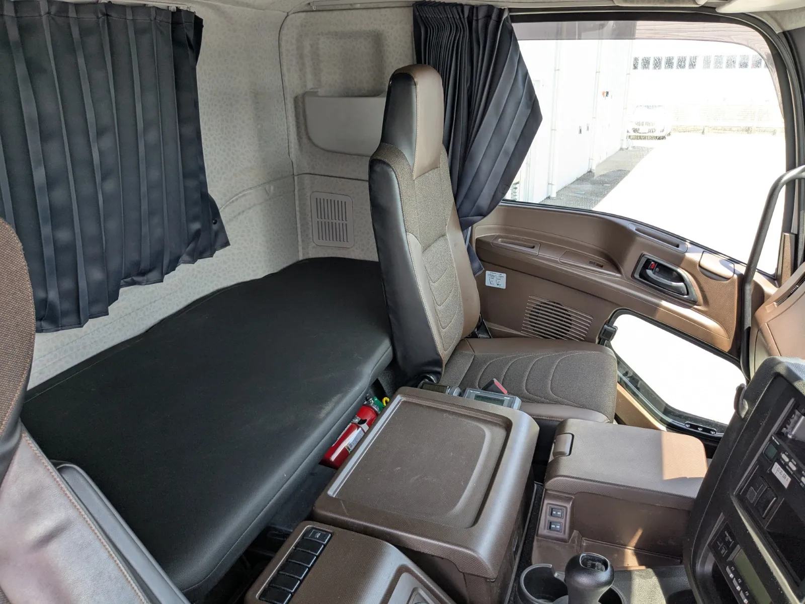 vehicle_image_2026073009480327TuBEHFmG.webp