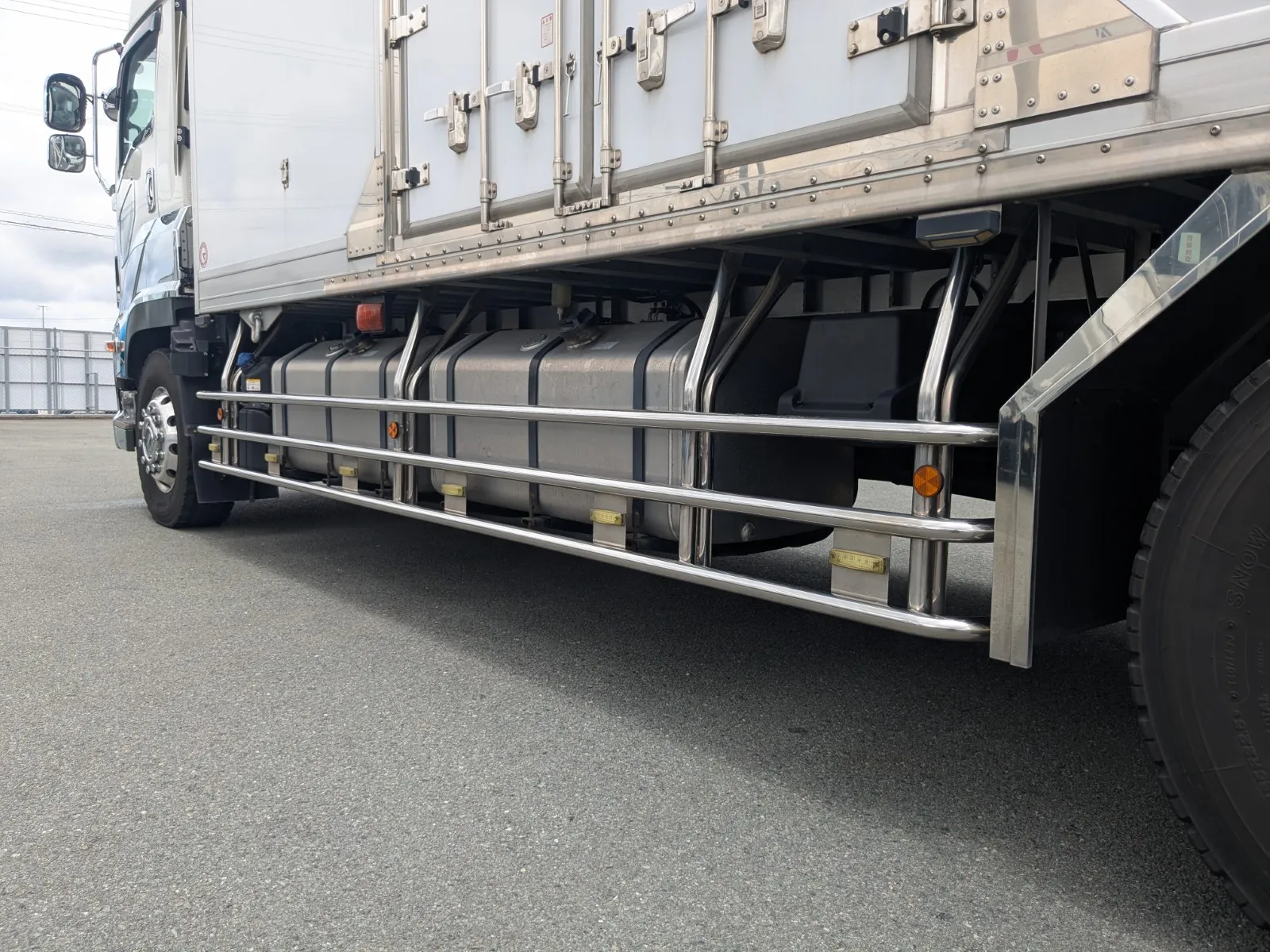 vehicle_image_20260703095351xMNDzKEeJf.webp