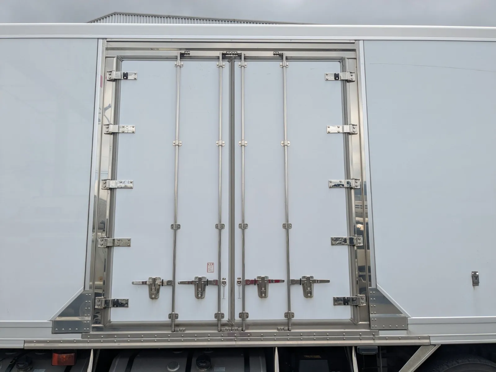 vehicle_image_20260703095352IfkXCnIKgi.webp