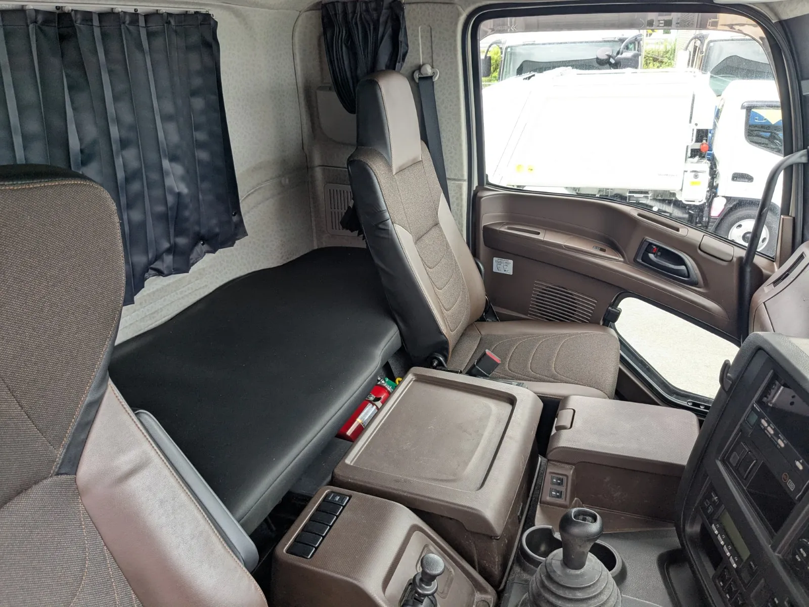 vehicle_image_20260703095359HH6yA3OMan.webp