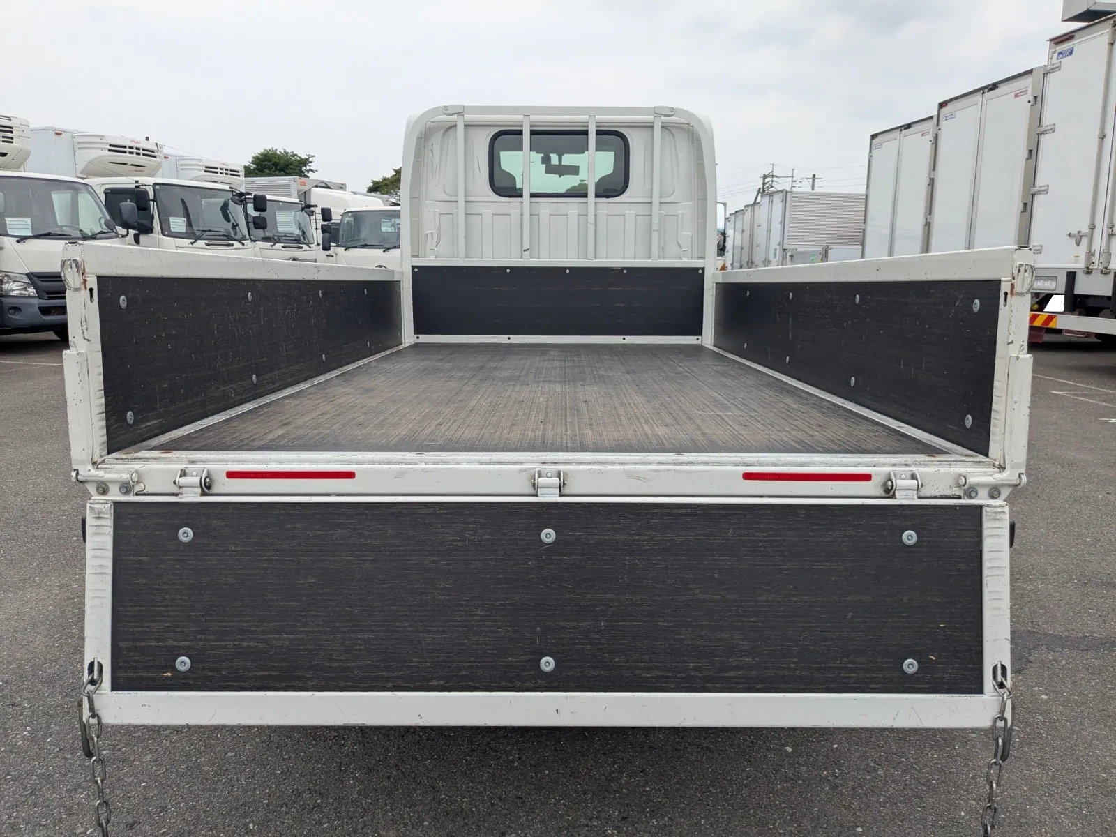 vehicle_image_20260702093350ifVikg9bKy.webp