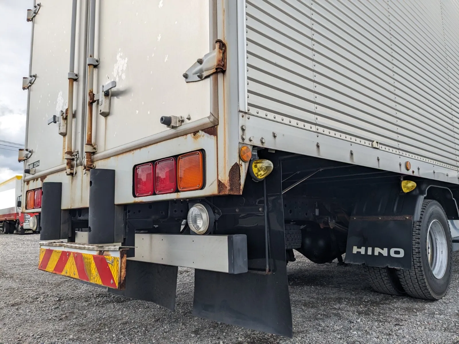 vehicle_image_20260707110244F6srAsdkpQ.webp