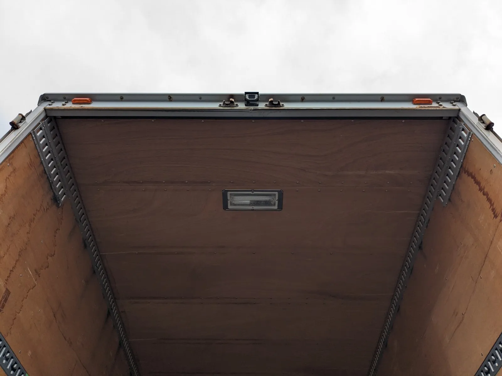 vehicle_image_202607071102463fVo9WR6k0.webp