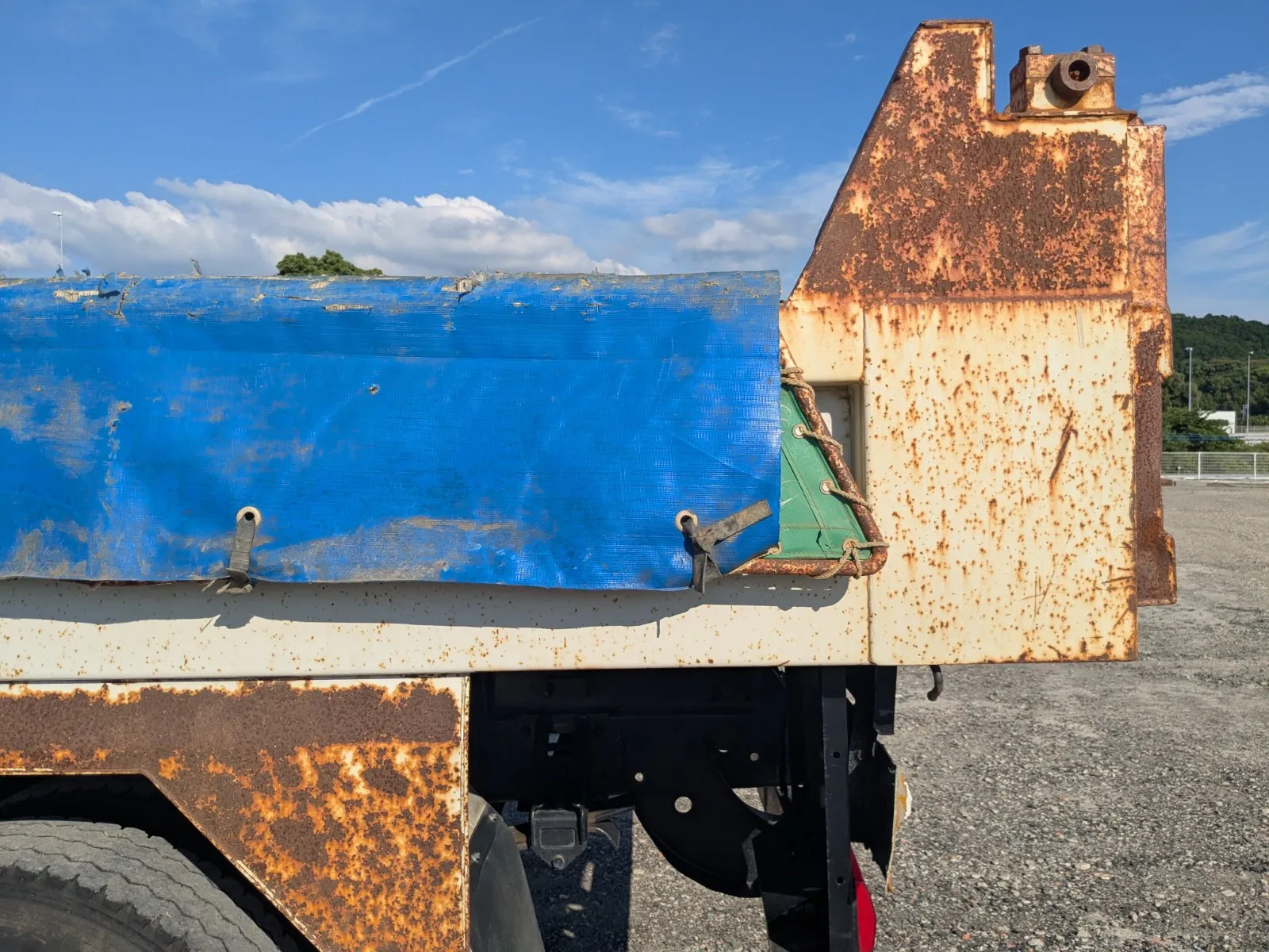 vehicle_image_202607020958077EQnAMXrkH.webp