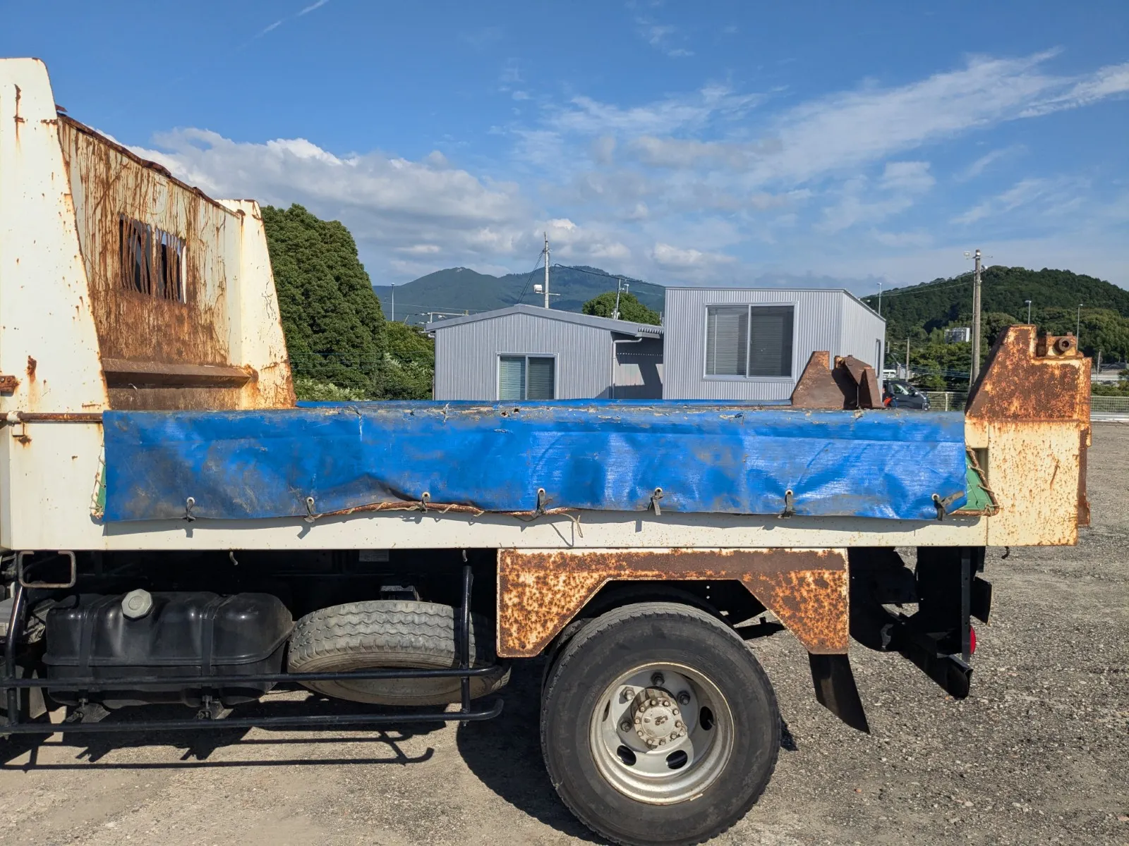 vehicle_image_20260702095807kQQwnmVsfr.webp