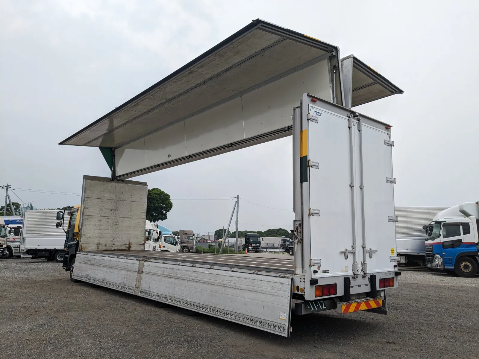 vehicle_image_202607071049036HwQqBTQs8.webp