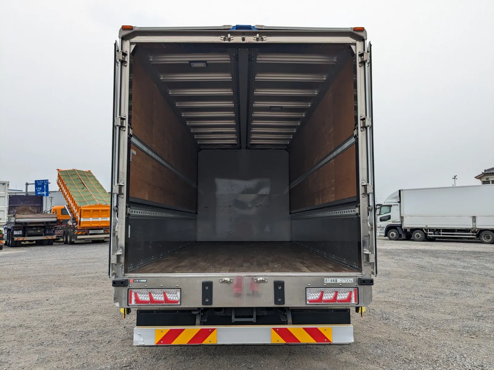 vehicle_image_20260703092227LZnKoS1B81.webp
