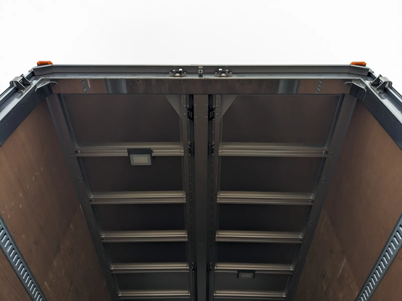 vehicle_image_20260703092228UwTlzJx3V0.webp