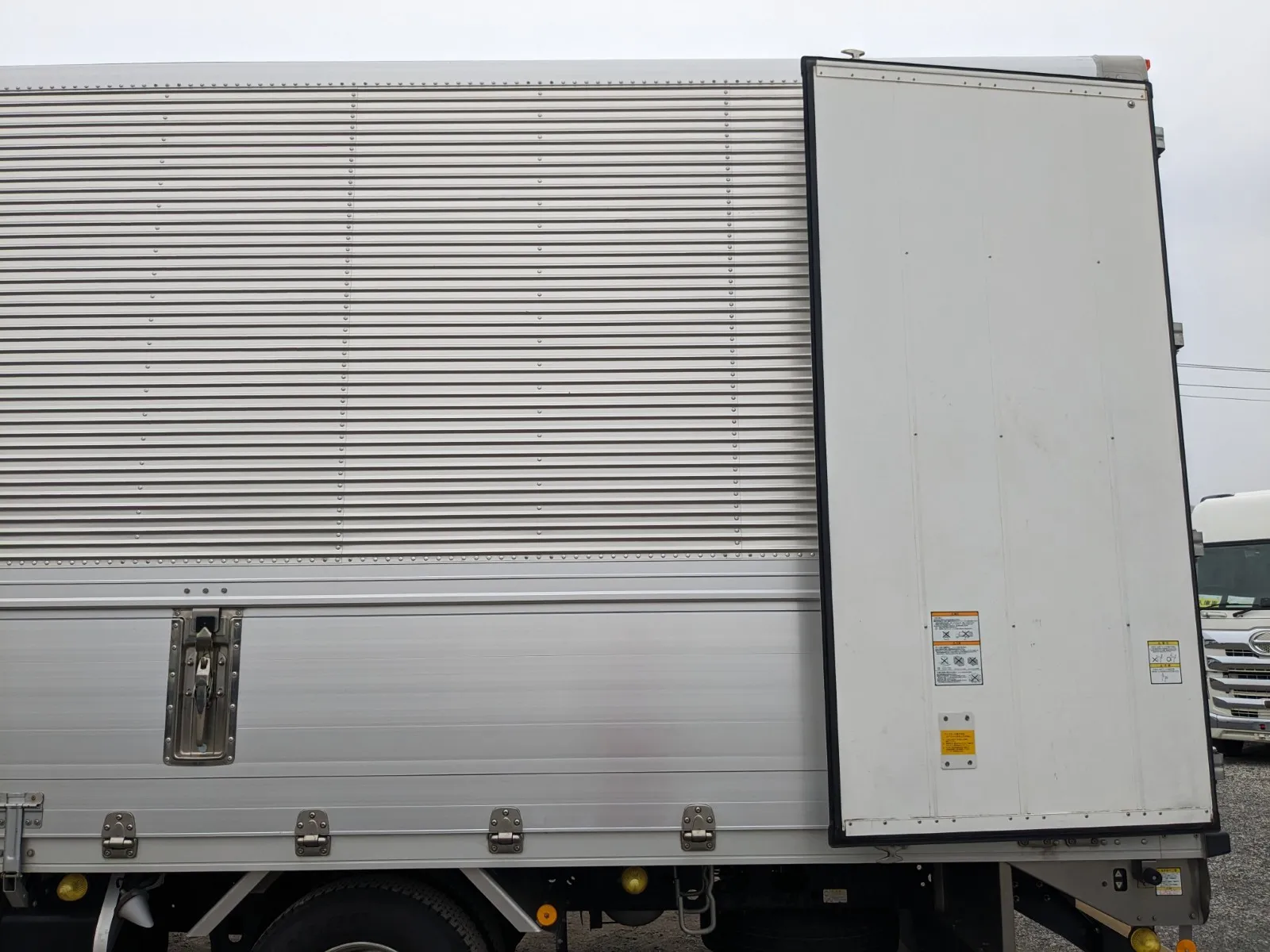 vehicle_image_202607030922313HSk9lDcXE.webp