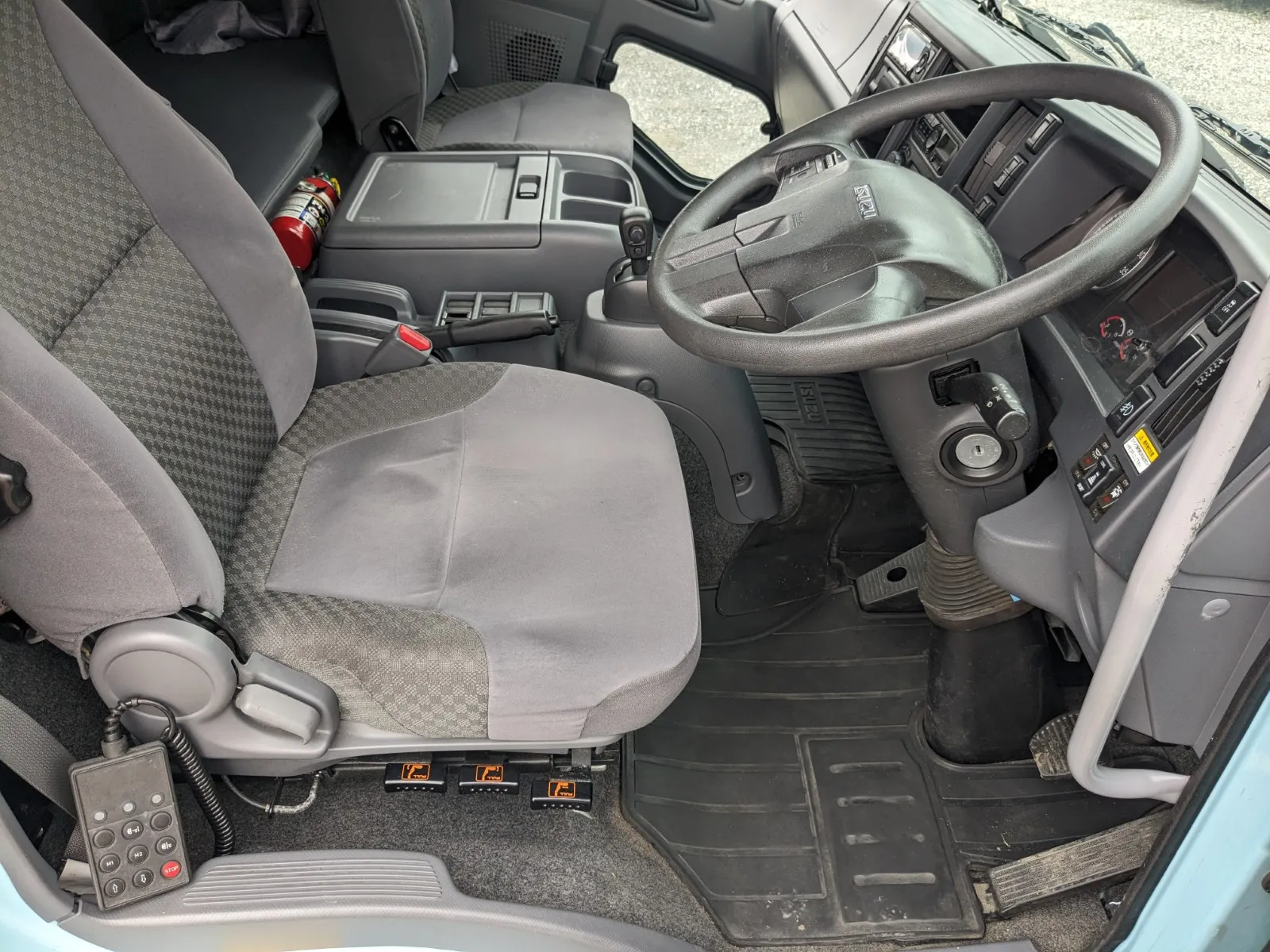 vehicle_image_20260703092237eq85HC8BqN.webp