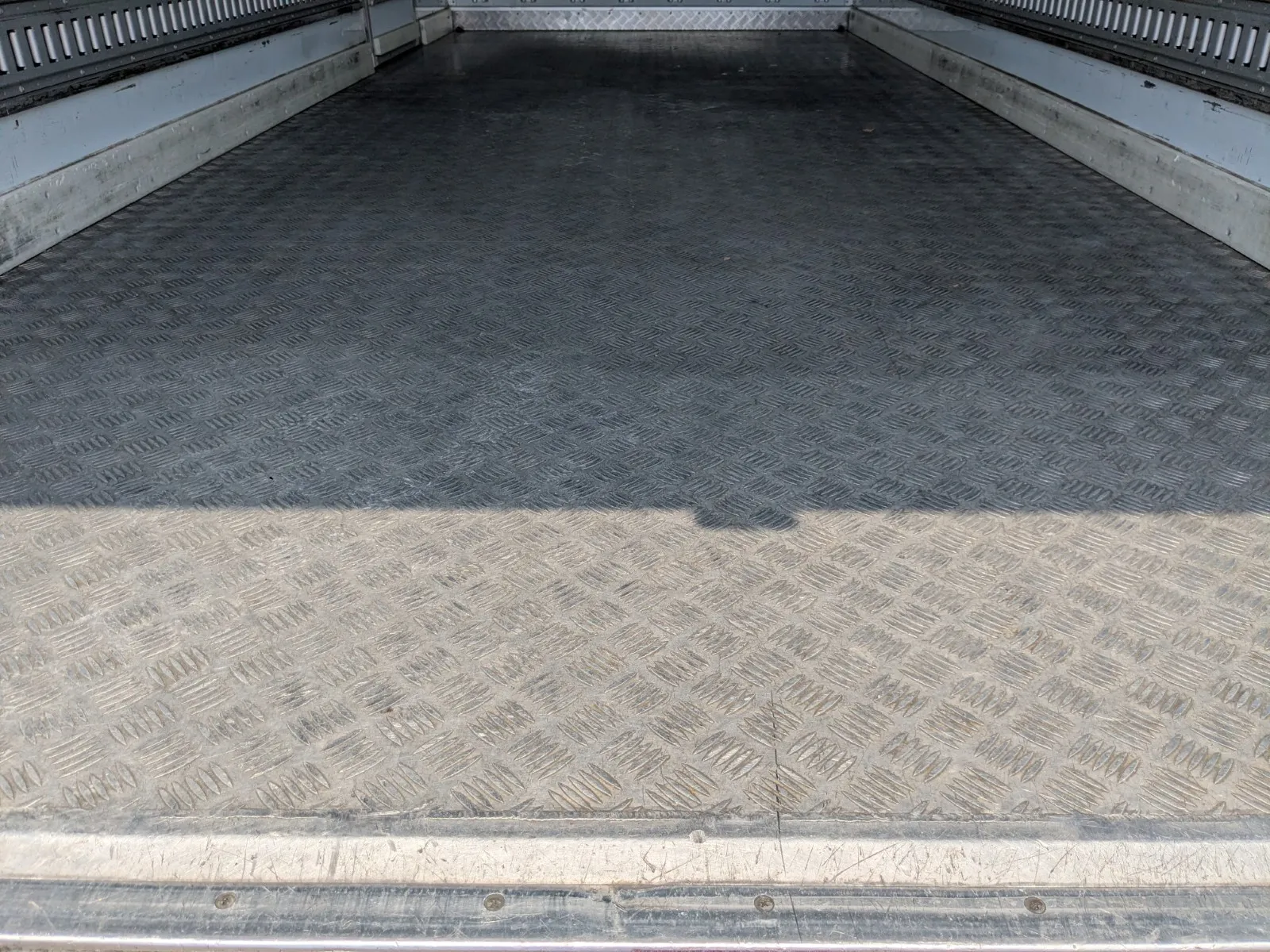 vehicle_image_20260713113613pP41niITYv.webp