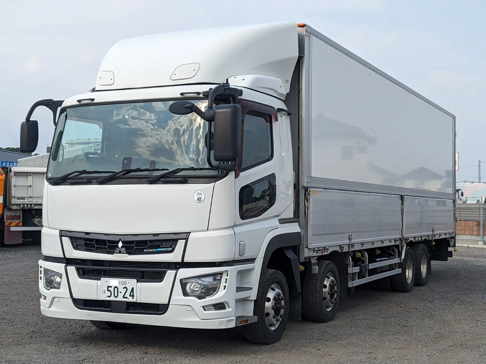 vehicle_image_20260721100903hWQNd0mZ3G.webp