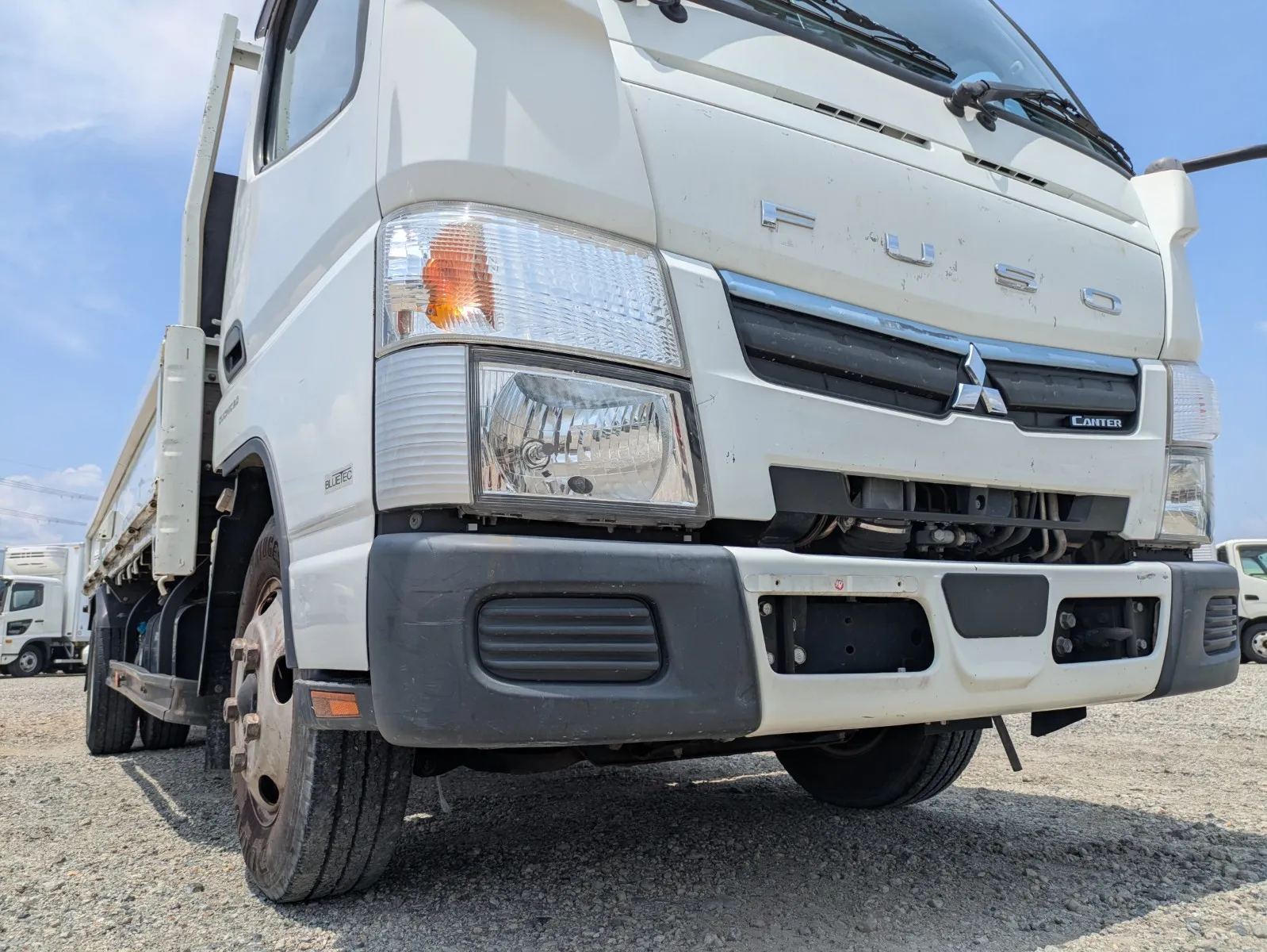 vehicle_image_20260701092723LLyrDDVLtg.webp