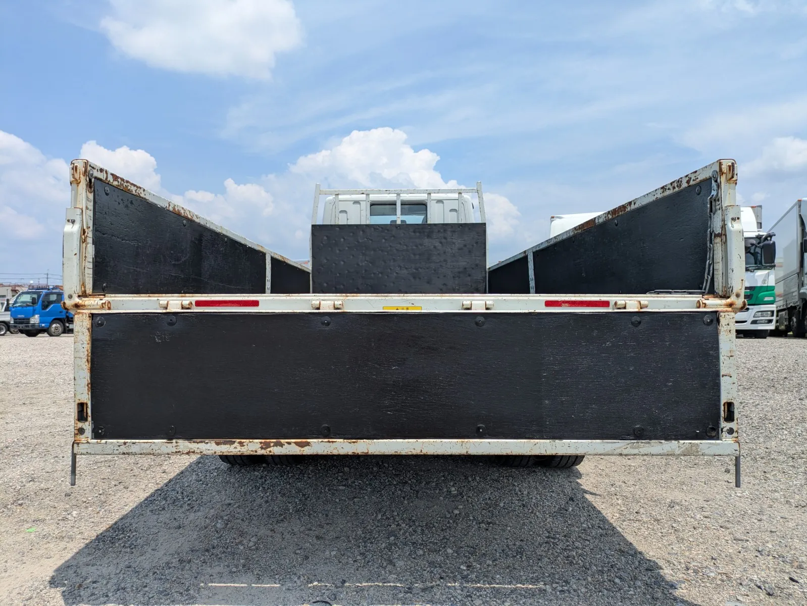vehicle_image_20260701092726cAqCVCrI3C.webp