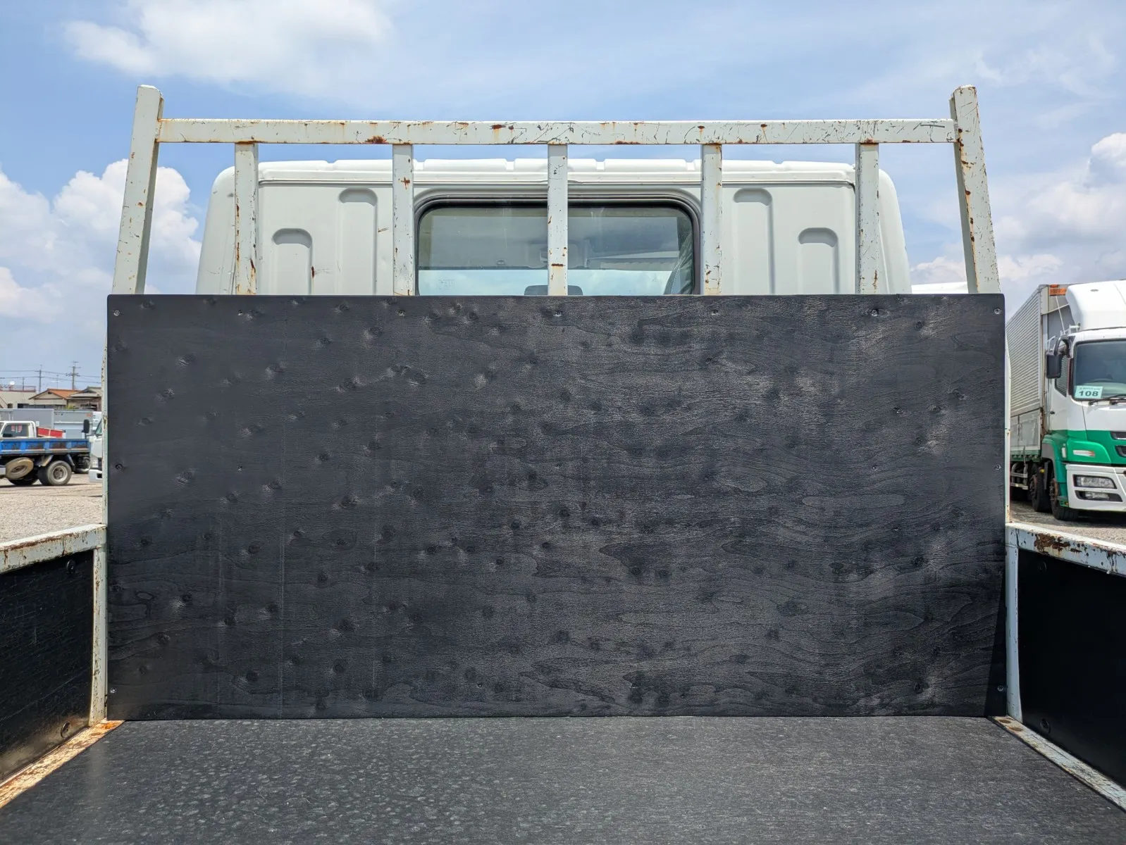 vehicle_image_20260701092727g8978ZrZUK.webp