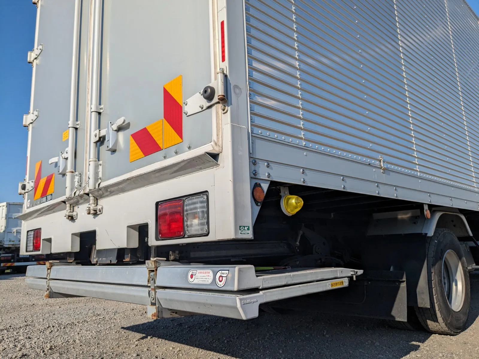 vehicle_image_20260721093356ZHHkcvuMzY.webp