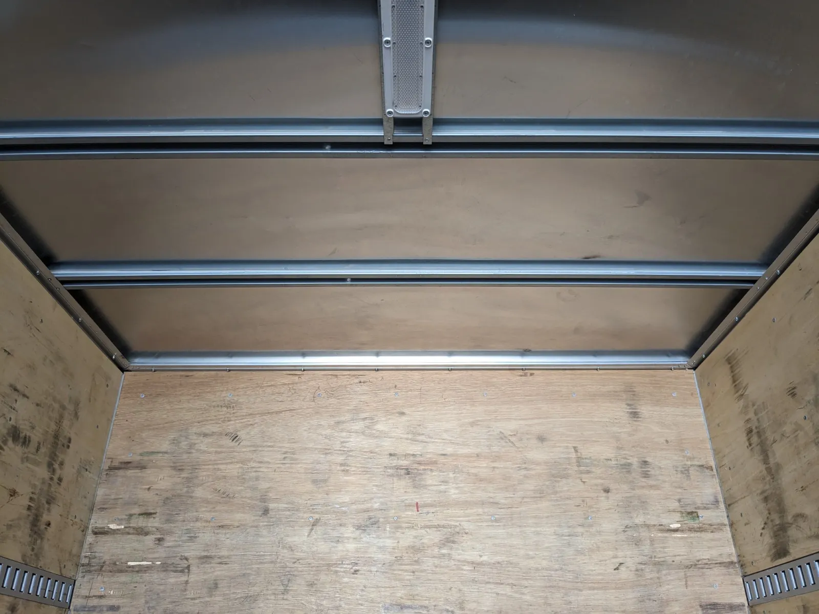 vehicle_image_202607210934000CuL23pYpU.webp