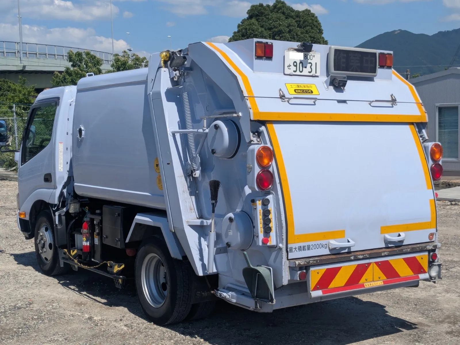 vehicle_image_20260702101906J6iNSCHLSr.webp