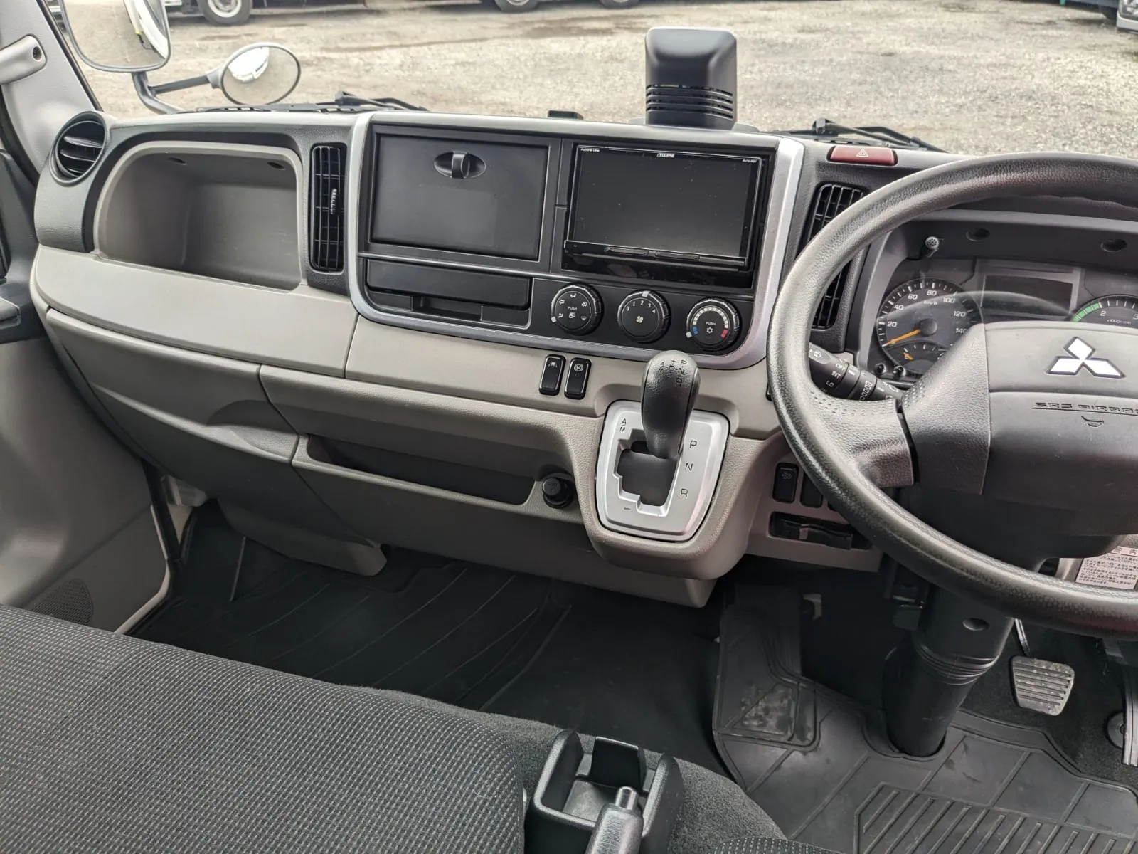 vehicle_image_20260708114913lFl0IbRJ4G.webp