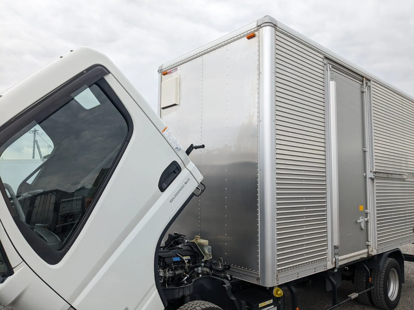 vehicle_image_20260708114915LffenL4cb3.webp