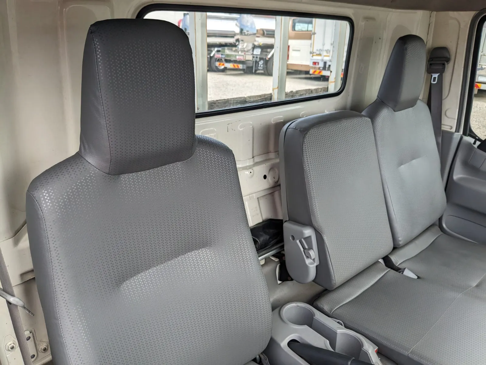 vehicle_image_20260710104325KX3edLroEl.webp