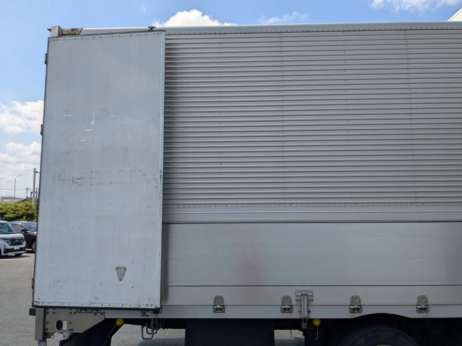 vehicle_image_20260724141521BH7sugAXaU.webp