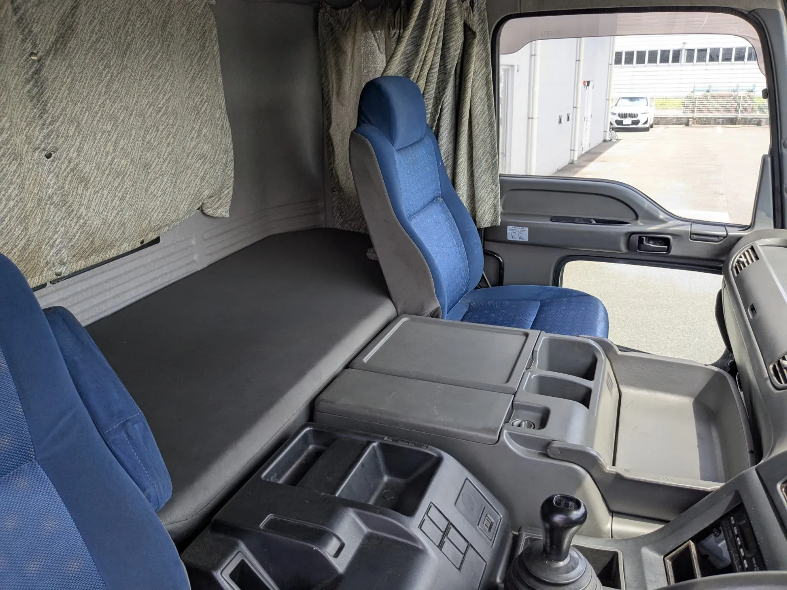 vehicle_image_20260724141523qhAYao3u2K.webp