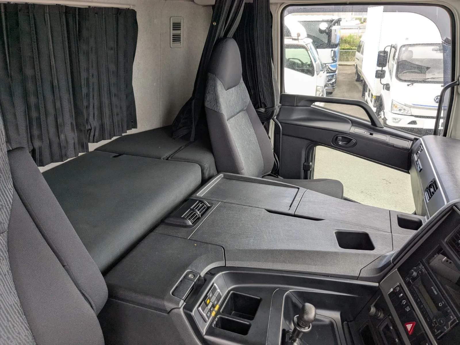 vehicle_image_20260715092741plhAZaXOwt.webp