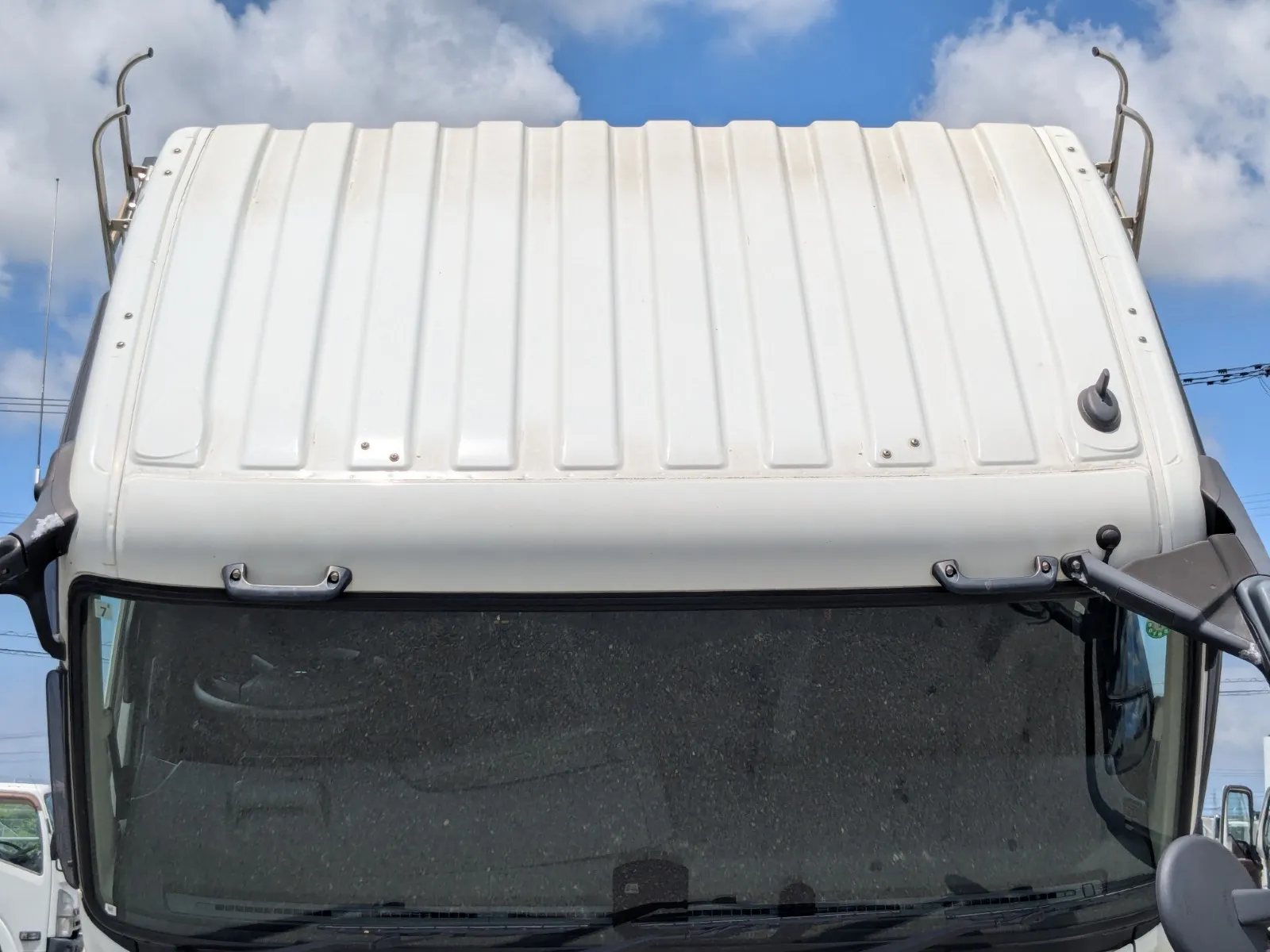 vehicle_image_20260715092744uw56MmNhRy.webp