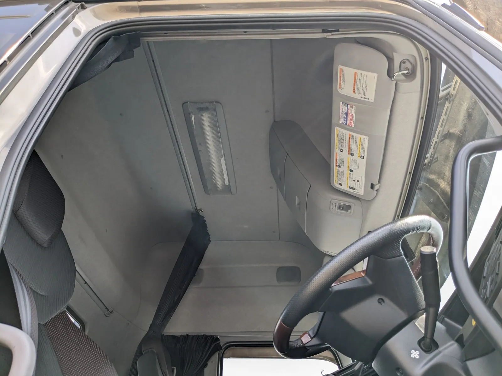 vehicle_image_20260701100408QCTAfH2u3u.webp