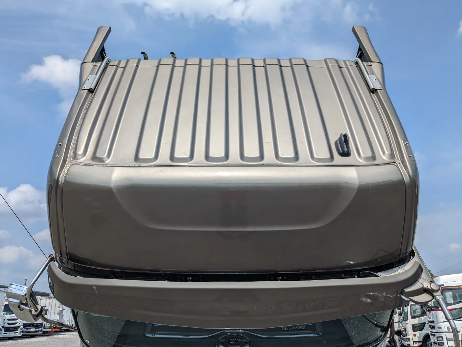 vehicle_image_20260701100410QqPszR6XIz.webp