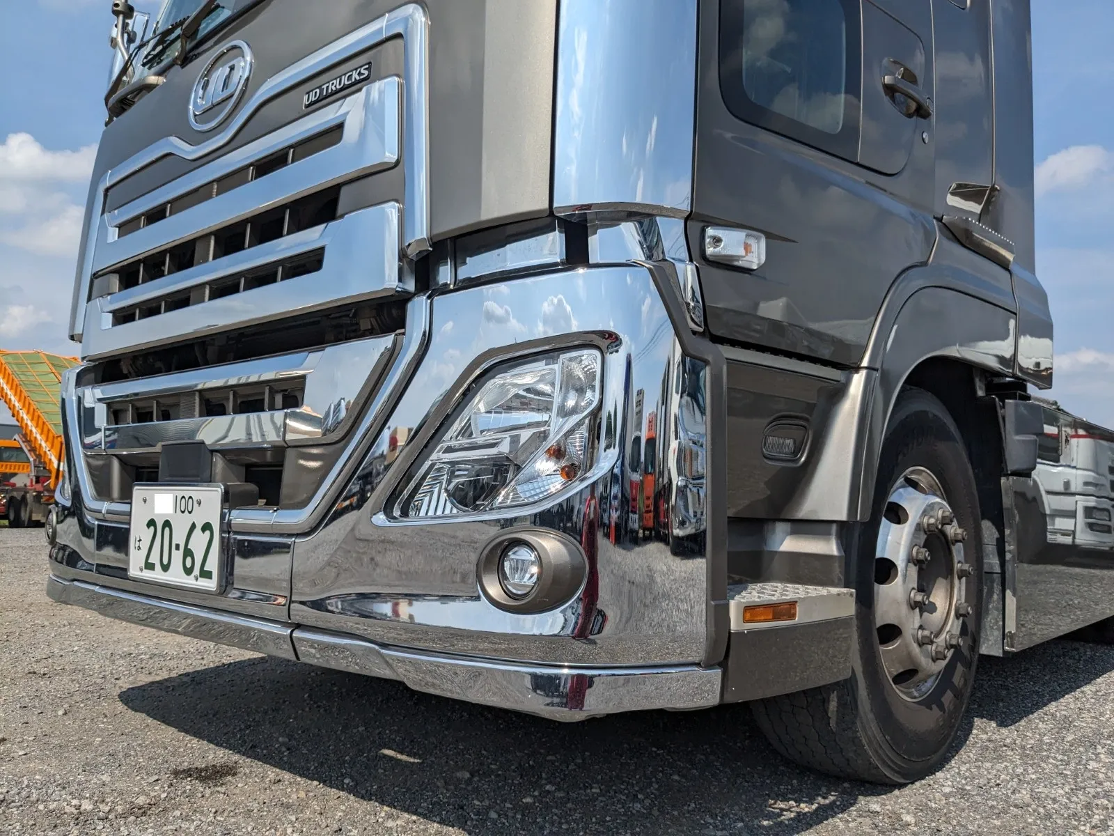 vehicle_image_20260701100412wkPXQKhP08.webp