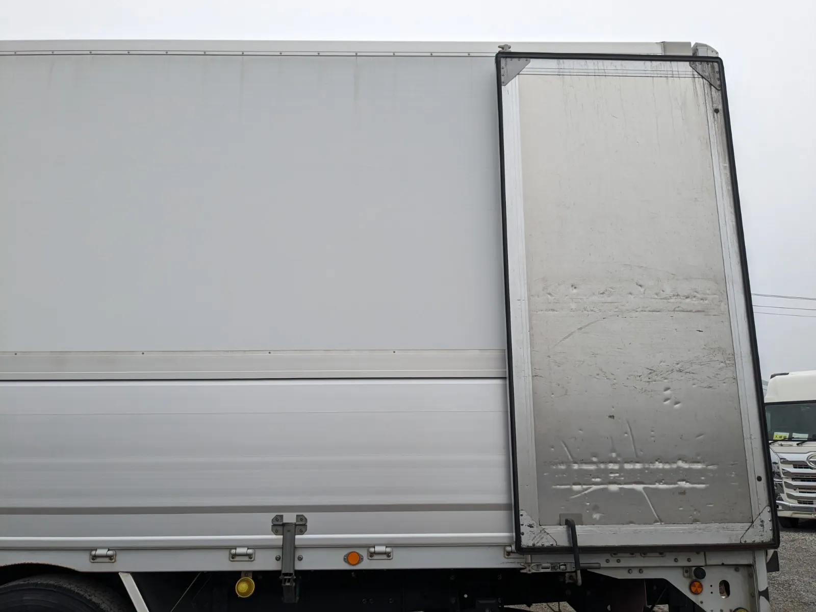 vehicle_image_20260708111055enZGv7lxYI.webp
