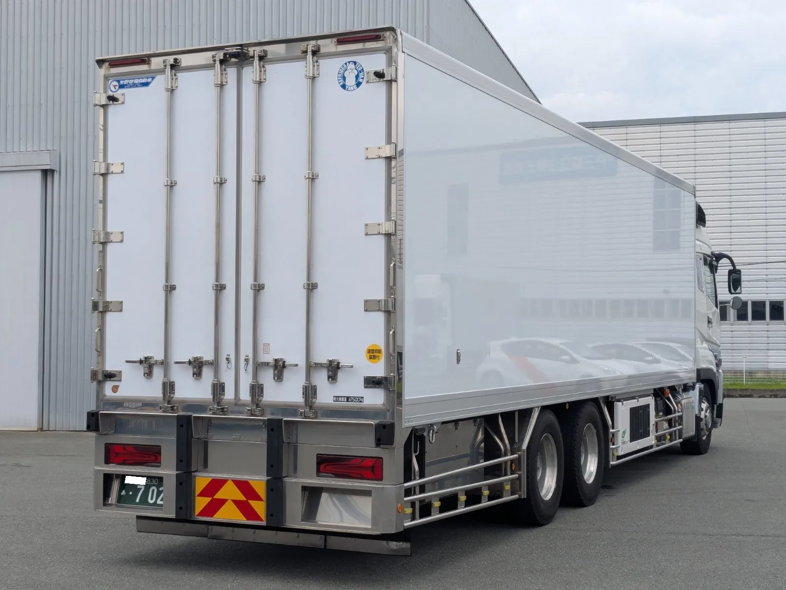 vehicle_image_20260706100139KZ1dENMnbV.webp