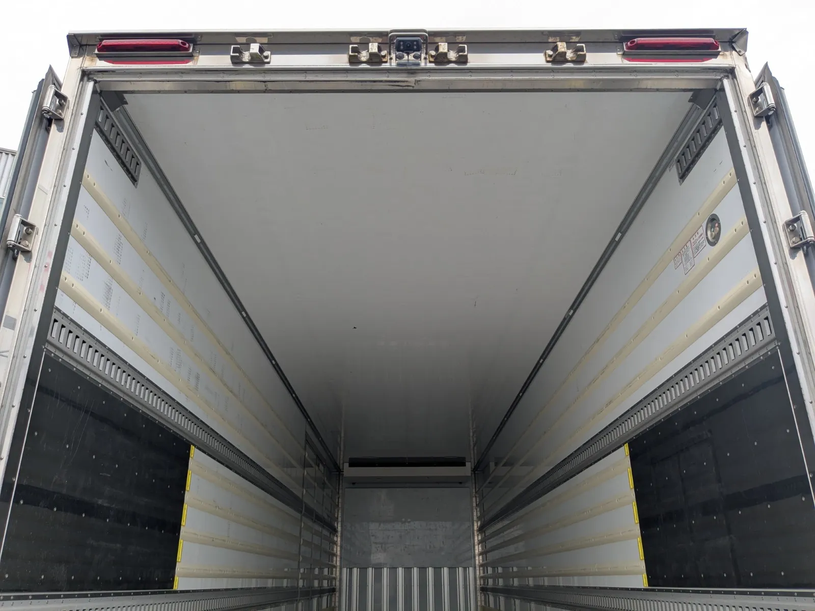 vehicle_image_20260706100146AUT3jkQbAV.webp