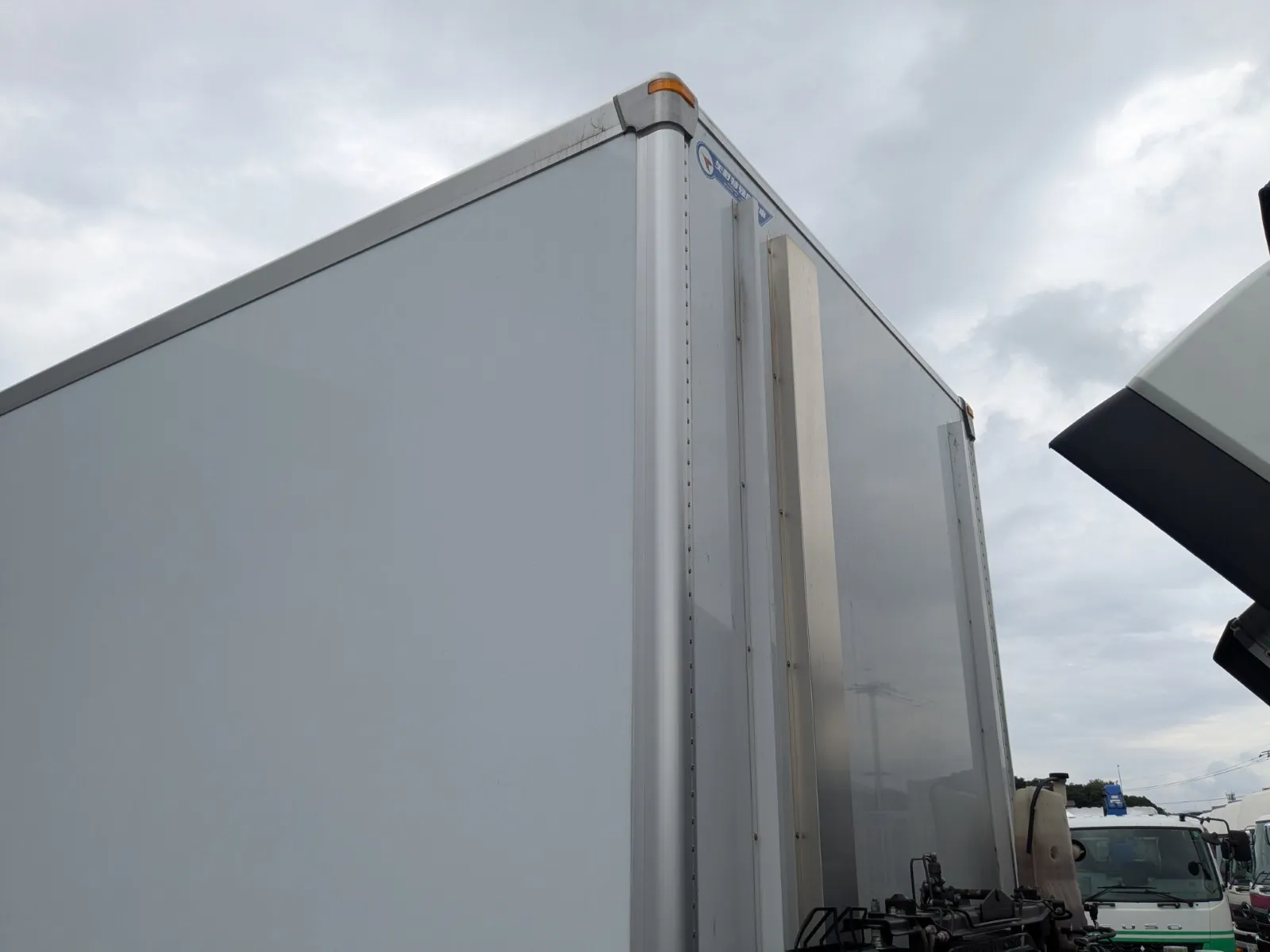 vehicle_image_20260706100158V5lpE9qdk6.webp