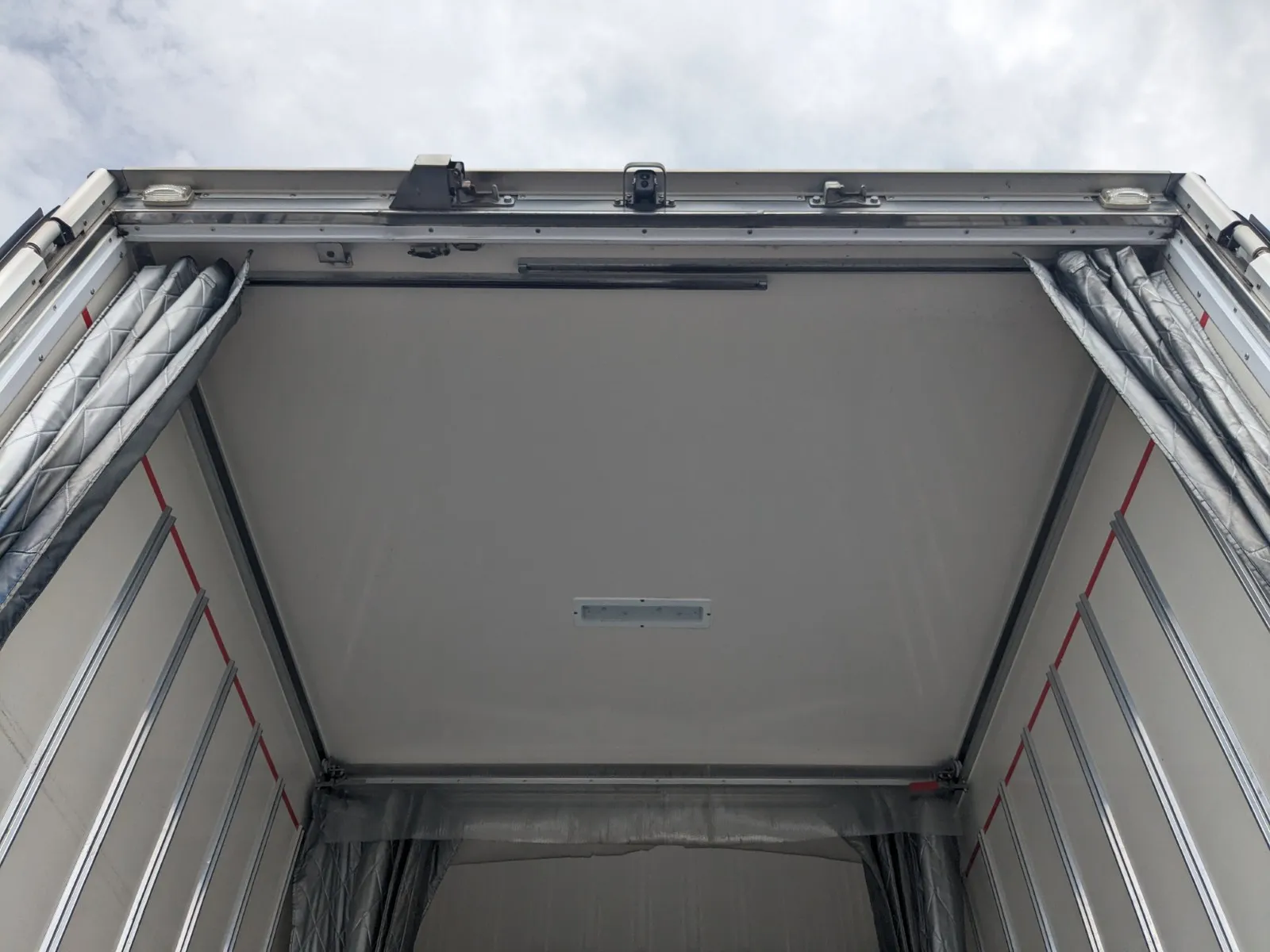 vehicle_image_20260804172926xeifumu5P0.webp