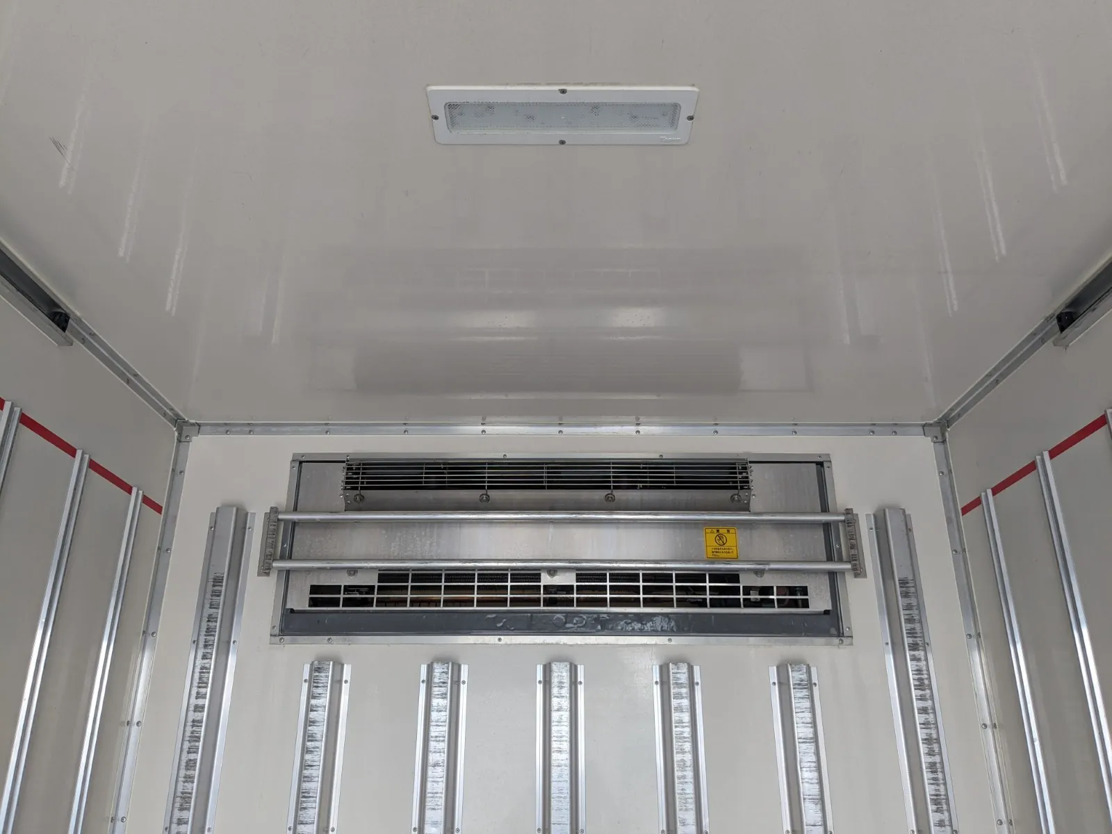 vehicle_image_20260804172927HZBo8Xi93O.webp