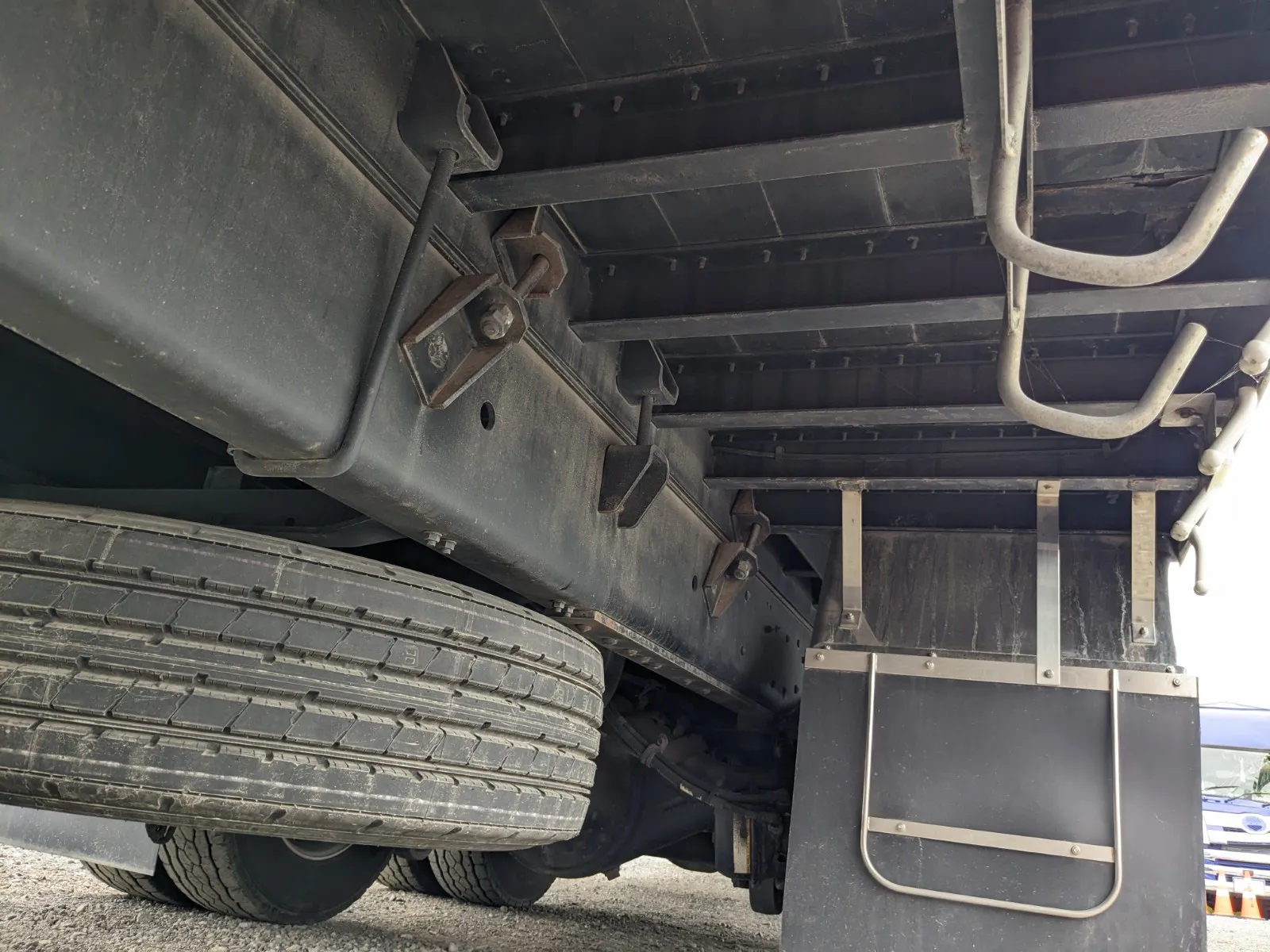 vehicle_image_20260710093941xU9GZgUKUM.webp