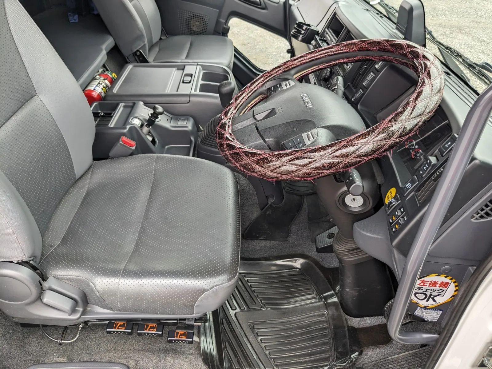 vehicle_image_202607100939471Xs2AHNHR1.webp