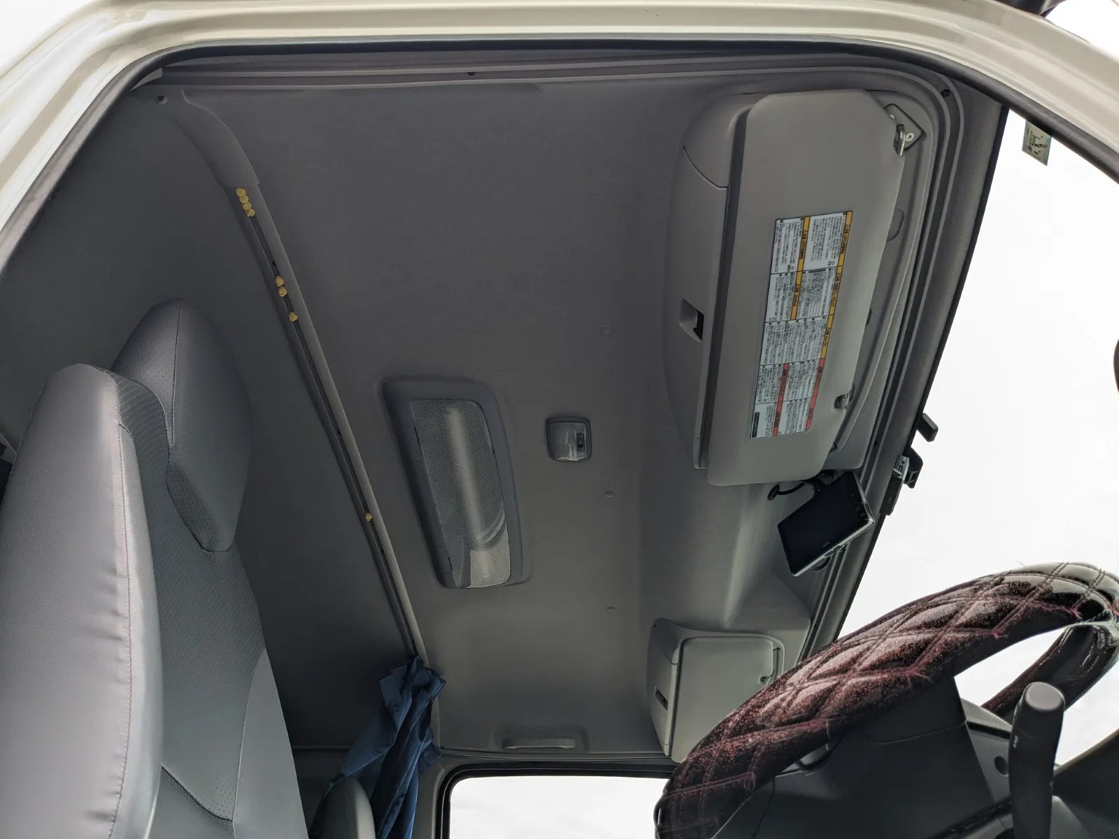 vehicle_image_20260710093947USBxgjUNe7.webp