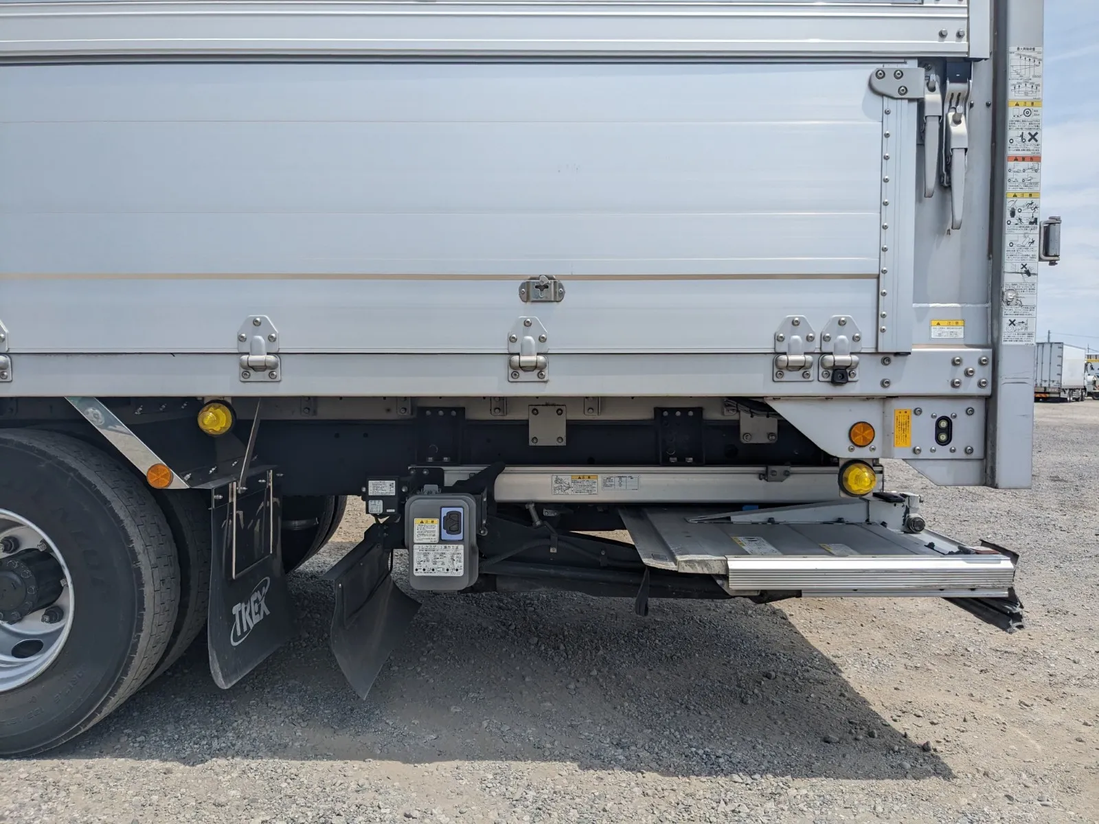 vehicle_image_20260805101118oAeL3D5En7.webp