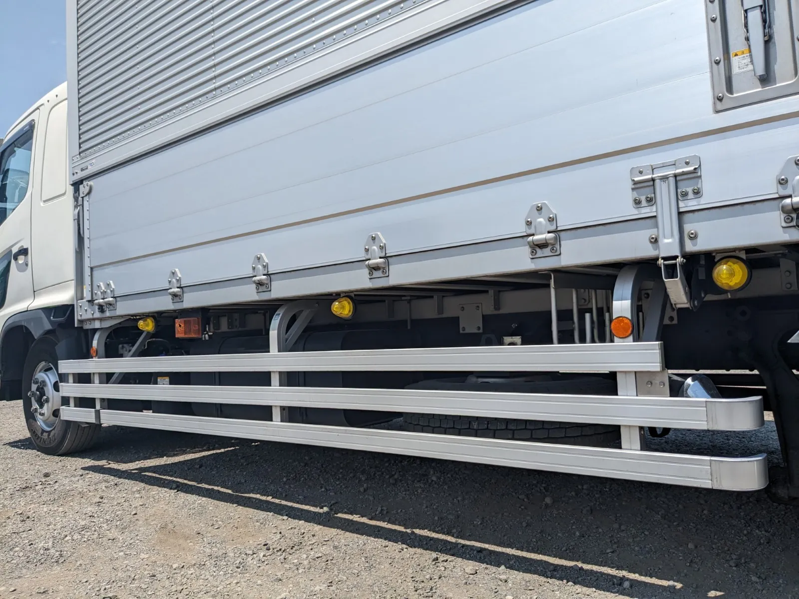 vehicle_image_20260805101120MBJLXlz6lR.webp