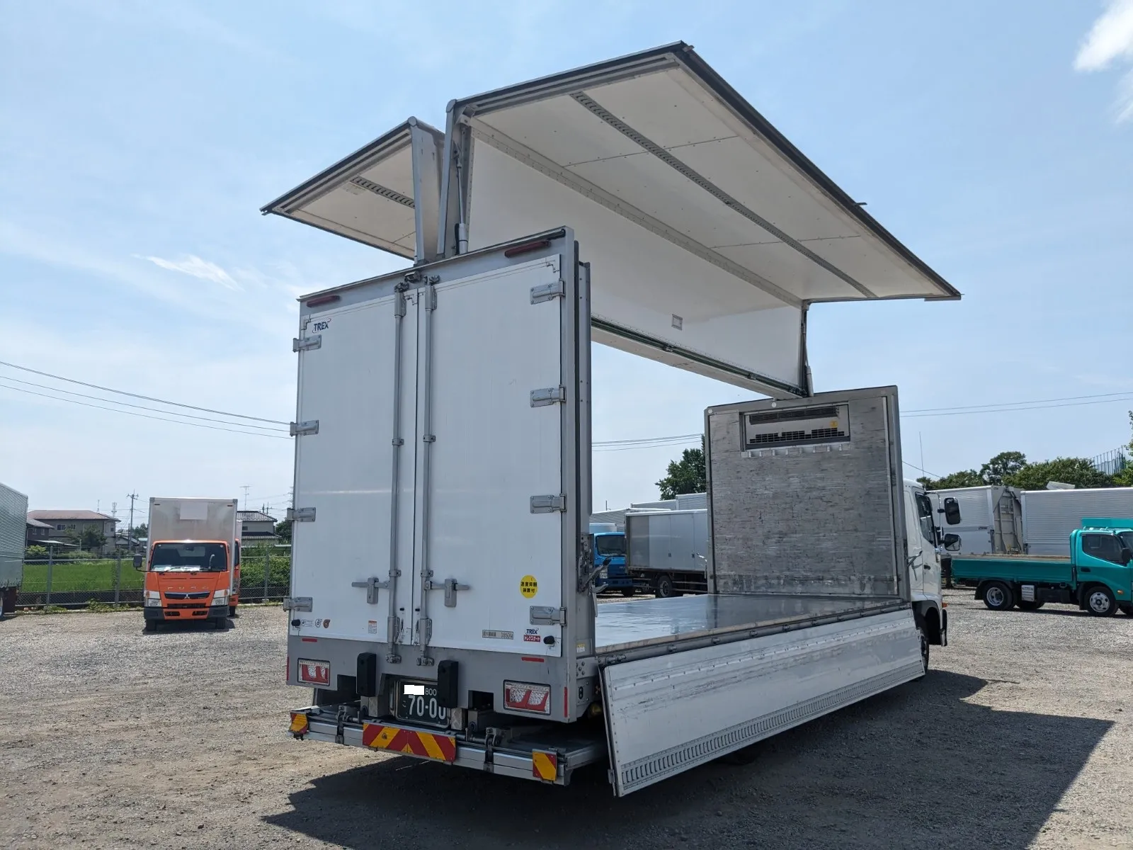 vehicle_image_2026080510112364bX4Mqu9H.webp